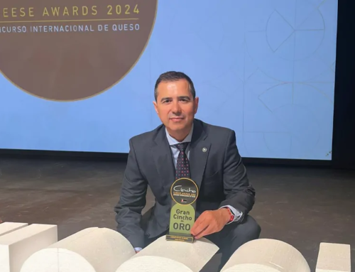 Carlos Navas recibe el ‘Gran Cincho de Oro’